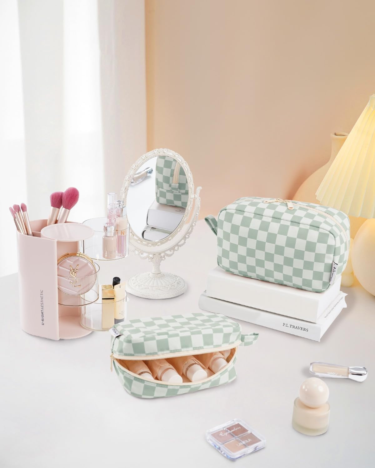 β¨ Checkered Makeup Bag β Travel-Ready & Cute AF (Various colors Large/Small)