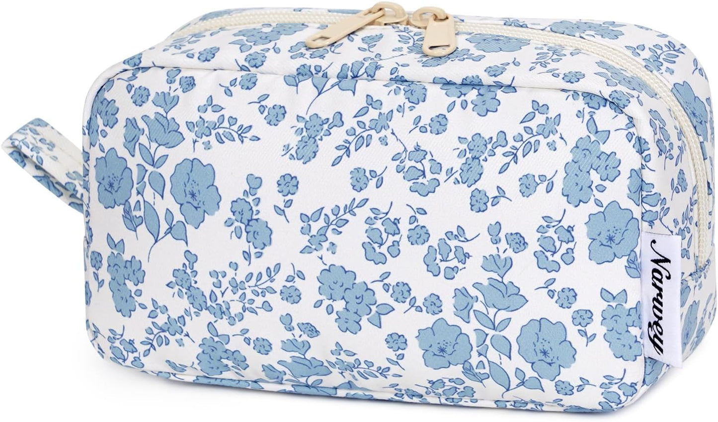 β¨ Checkered Makeup Bag β Travel-Ready & Cute AF (Various colors Large/Small)