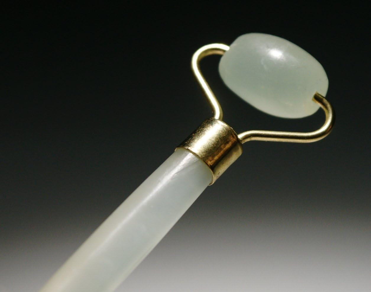 Luos Natural Nephrite Jade Face Massage Roller β Grade AA, 100% Real Jade, Rejuvenates Skin, Improves Circulation, Decorative Box Included β RL014